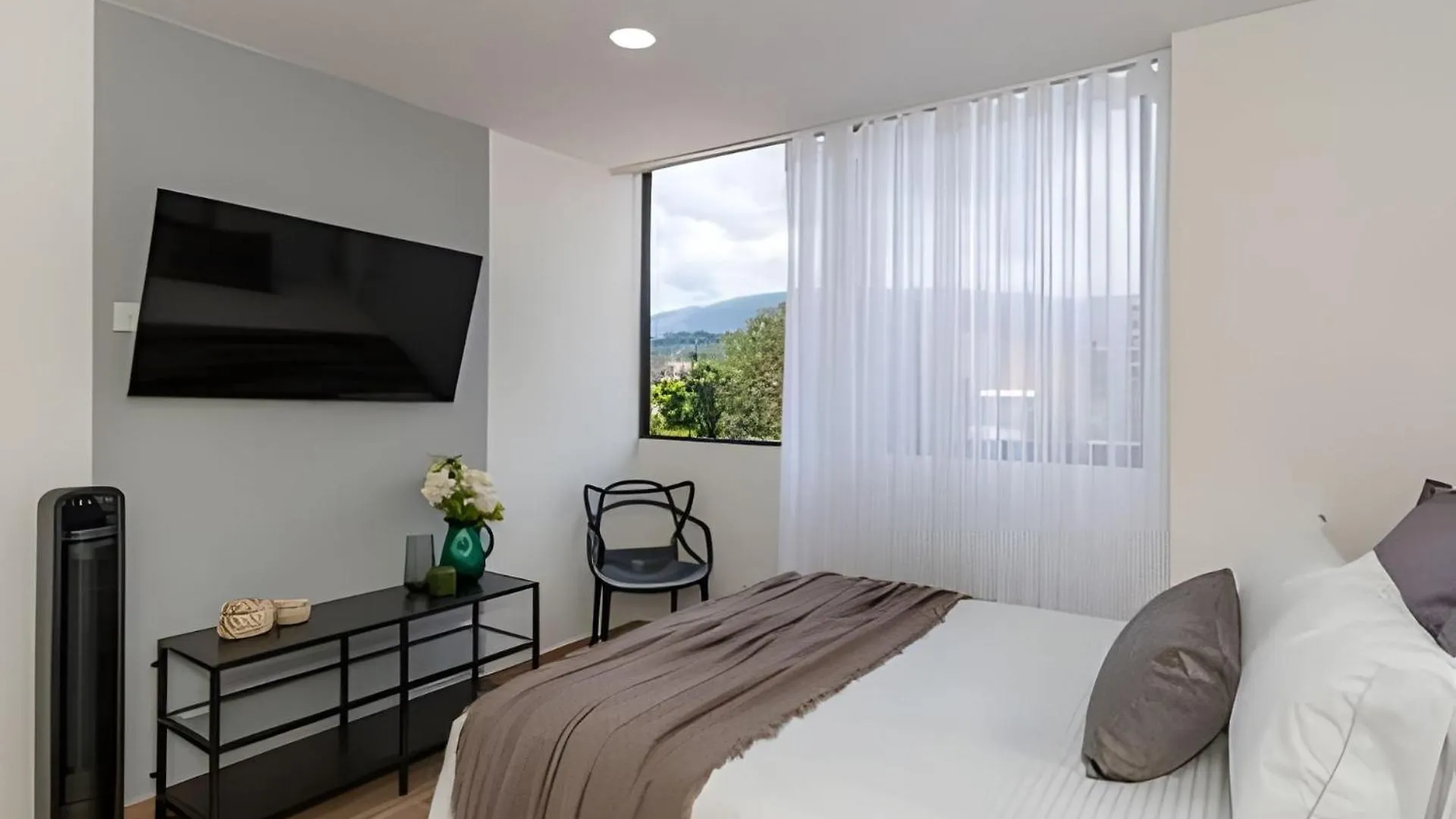 81 Living Apartment Medellin 0*,  Colombia