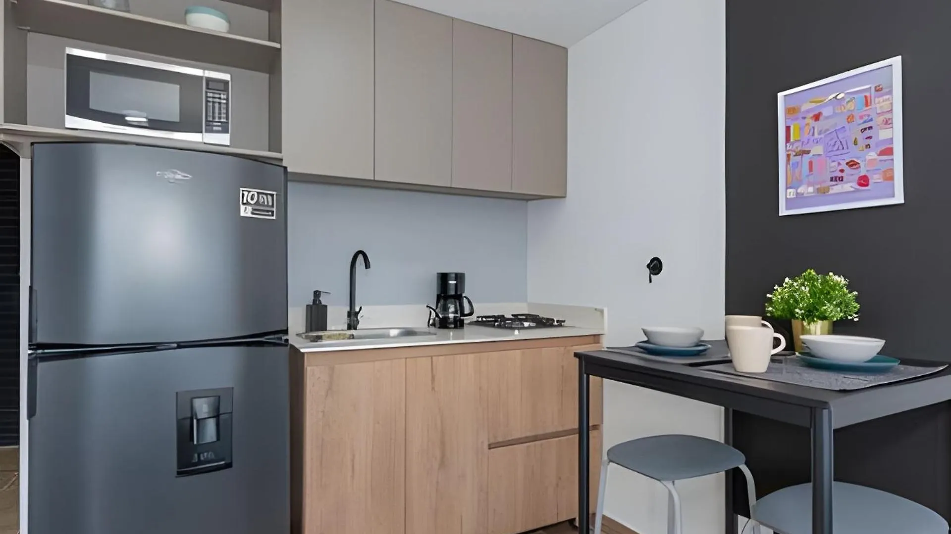 81 Living Apartment Medellin Colombia