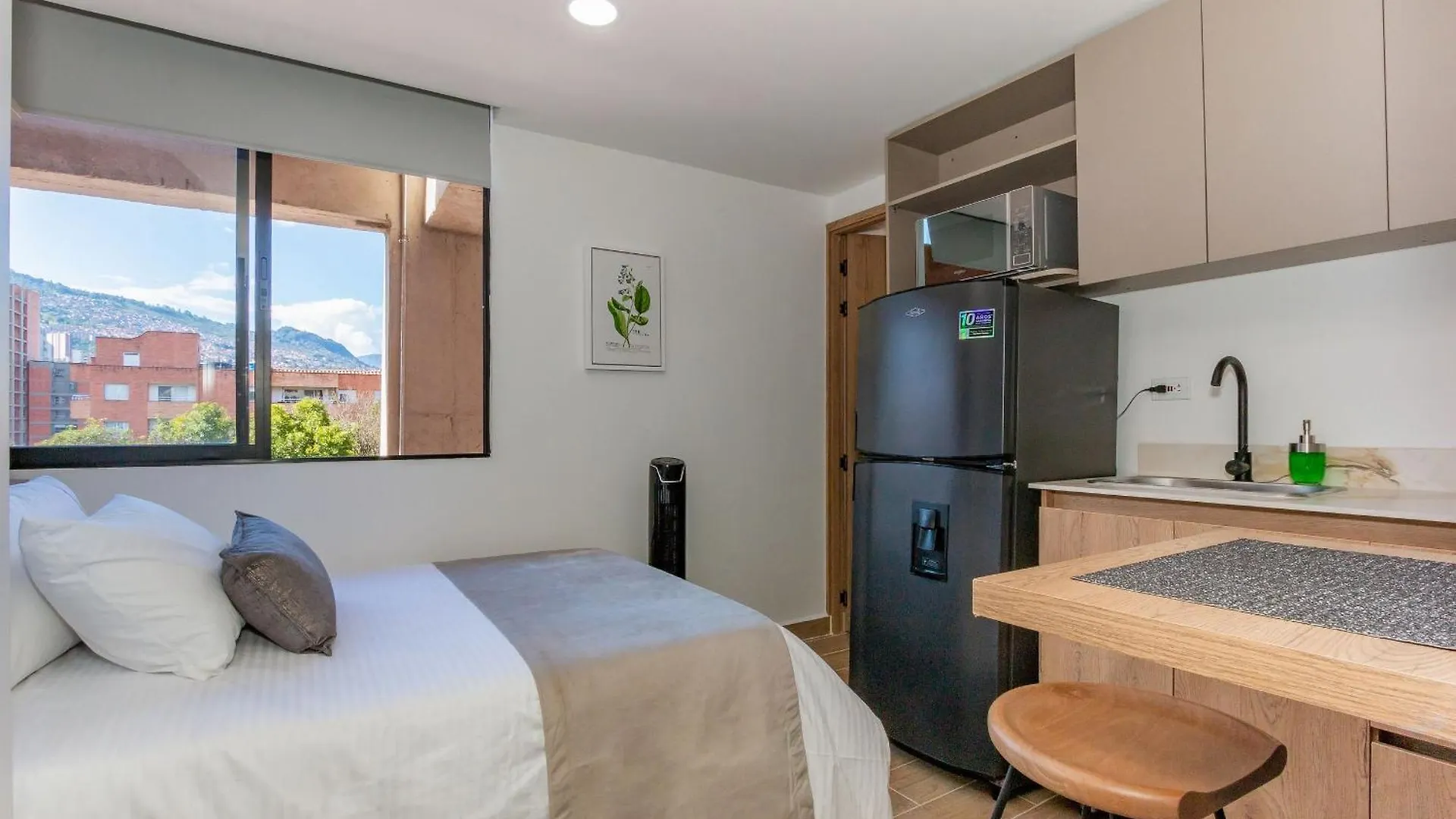 81 Living Apartment Medellin Colombia