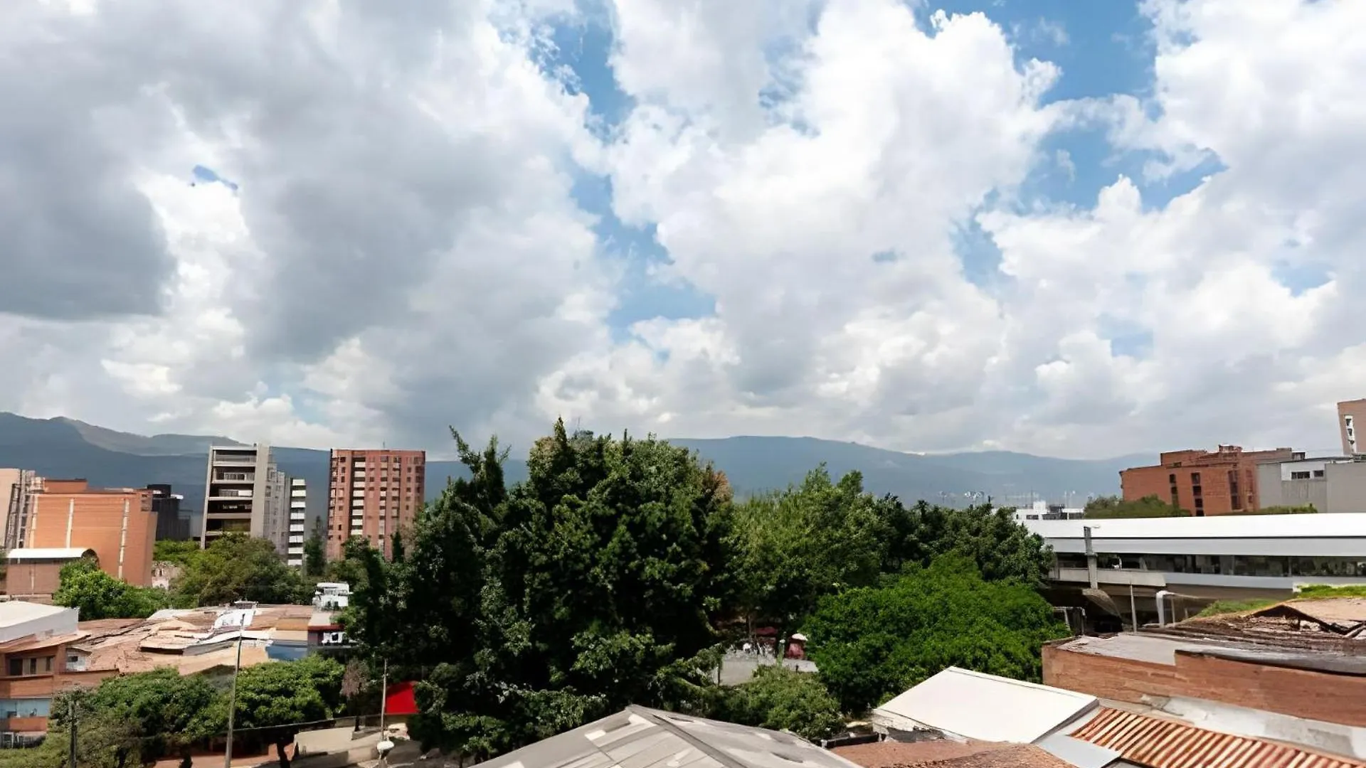 81 Living Apartment Medellin
